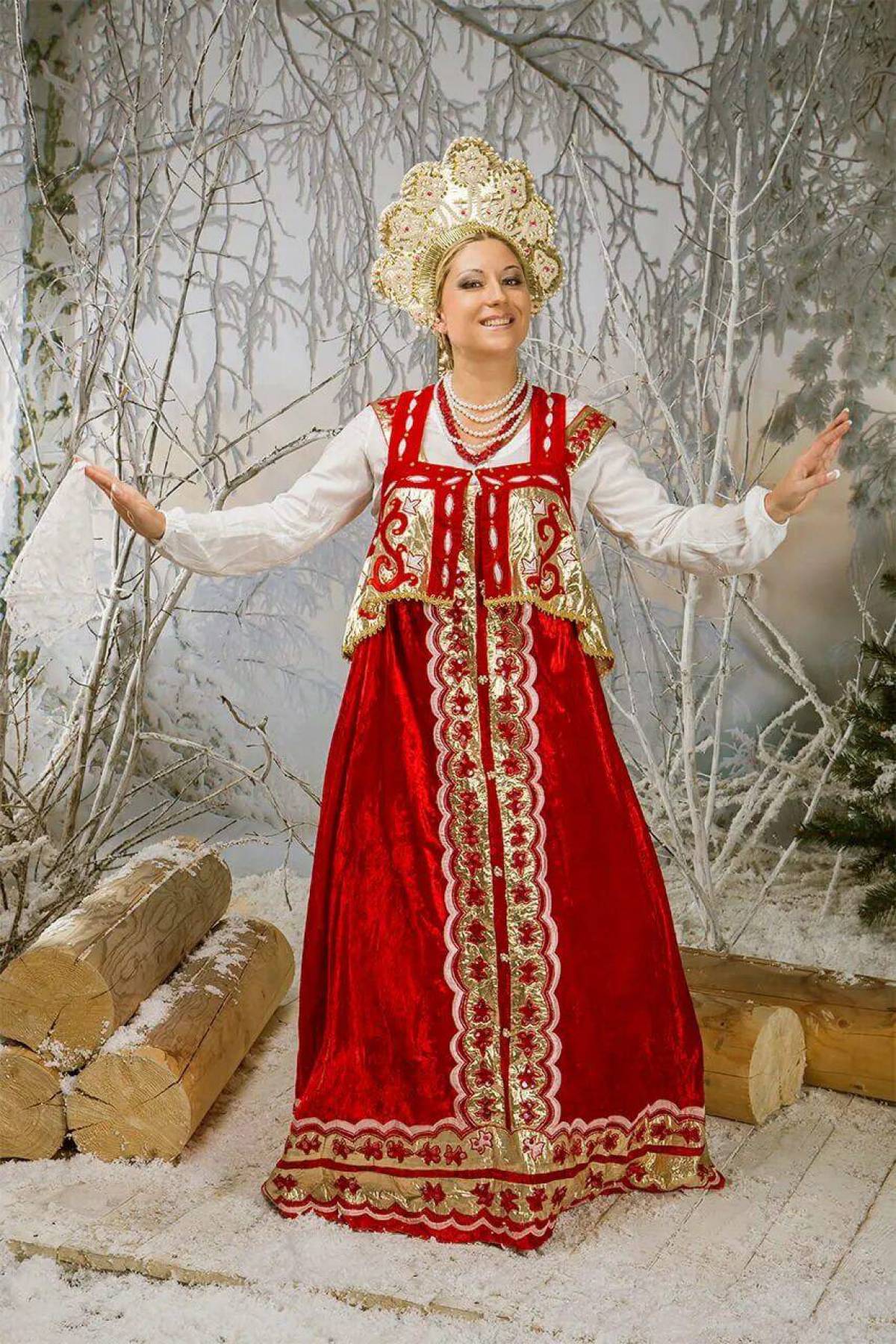 Girls in Slavic costumes in Bahawalpur