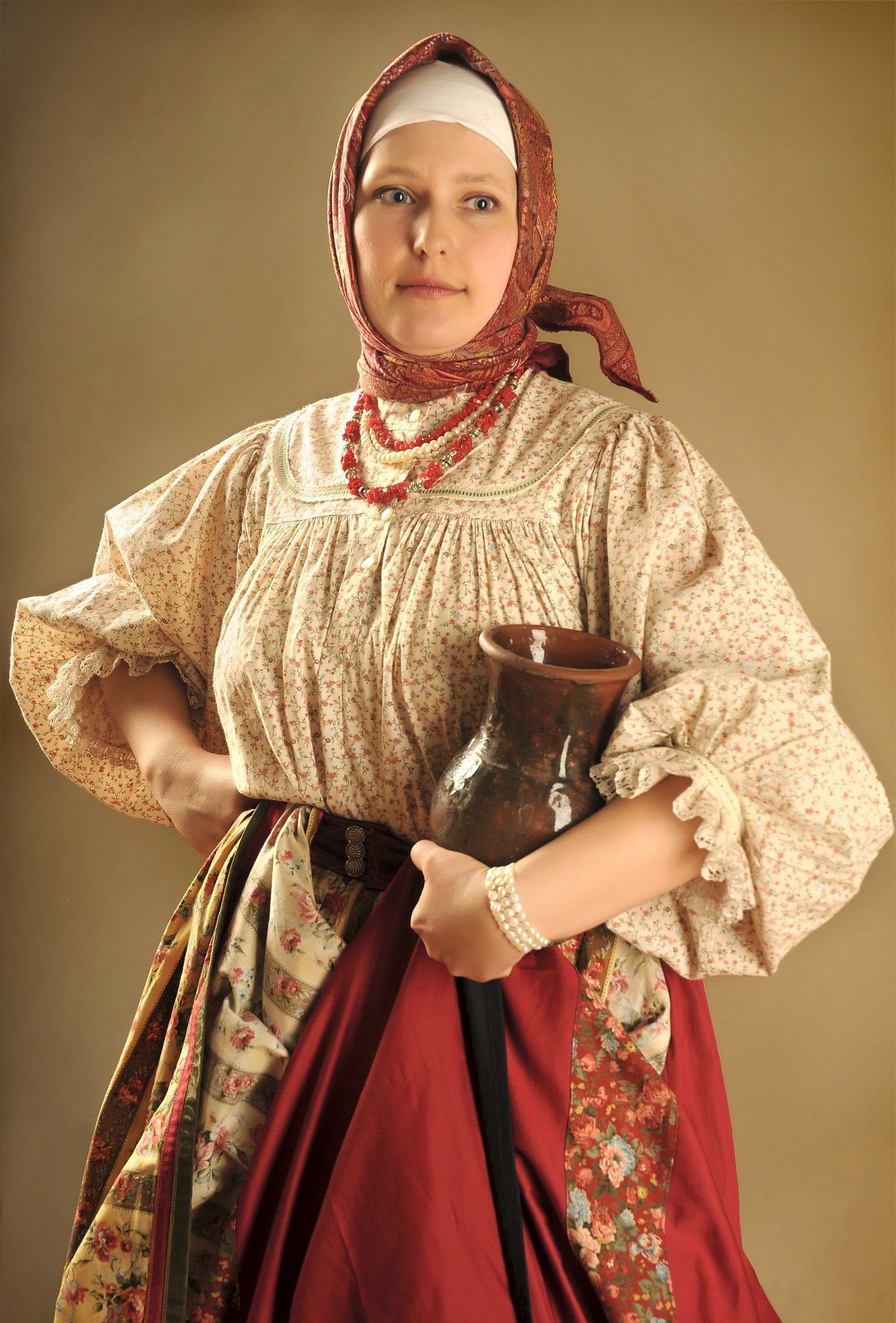 Girls in Slavic costumes in Bahawalpur