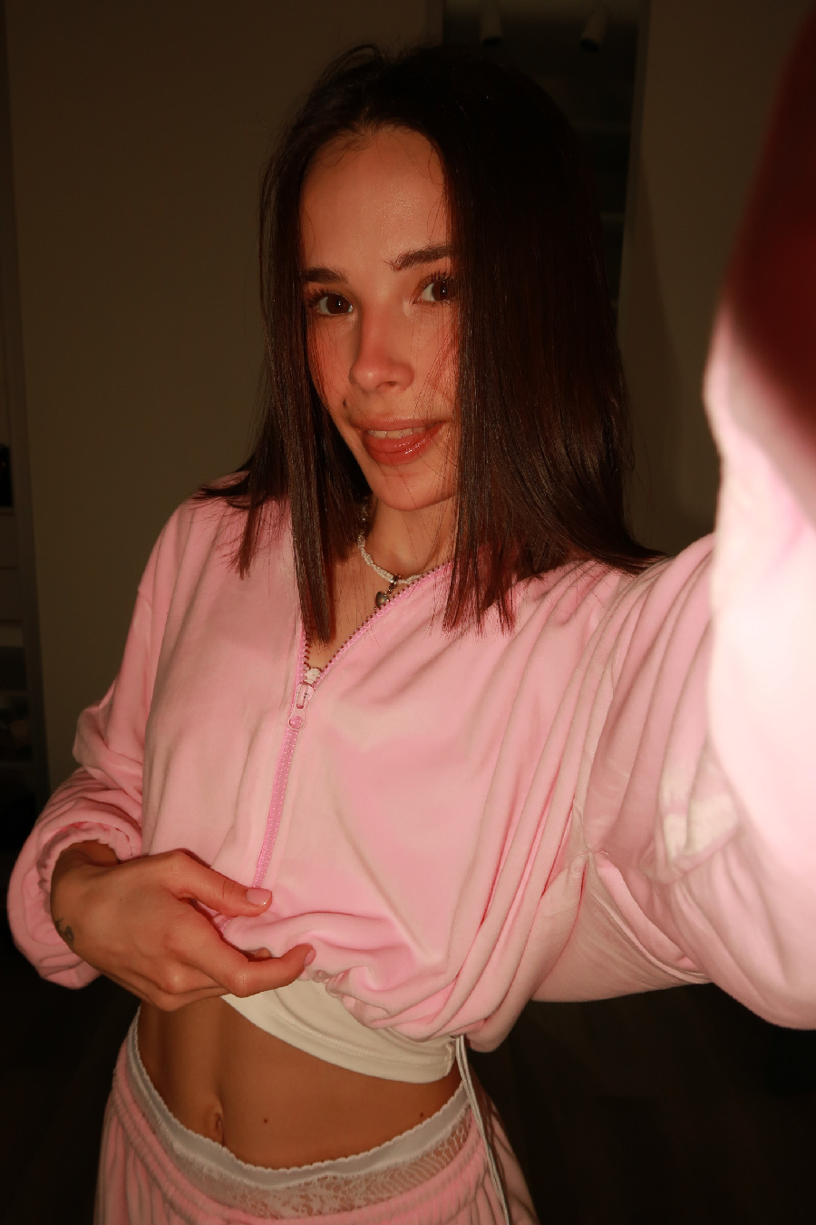 Tina brings the glow — live moments in Bahawalpur